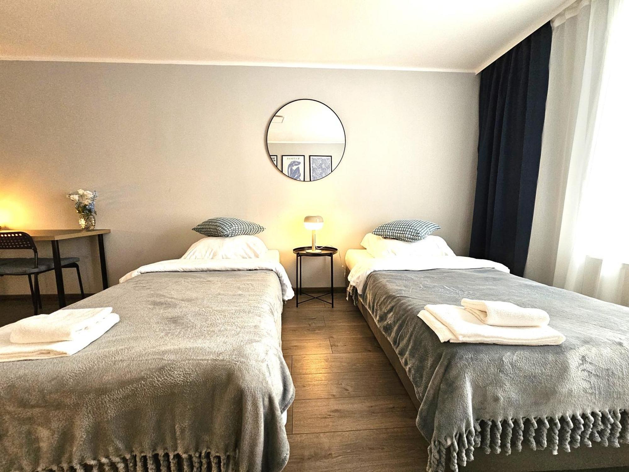 Airport-Messe Apartments Düsseldorf Oda fotoğraf